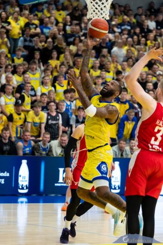 4LidaKK L5 Grindavik-Valur 06.05.2026-1010