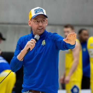 8lidaKK-Grindavik-Njardvik-10.04.26-1004