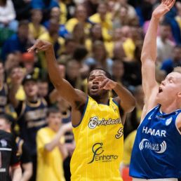 SW.KKgrindavik-Hamar18.11.23-57