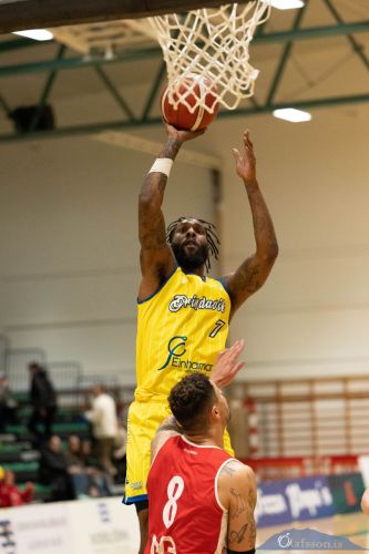 SW.KKgrindavik-valur15.03.24-10018