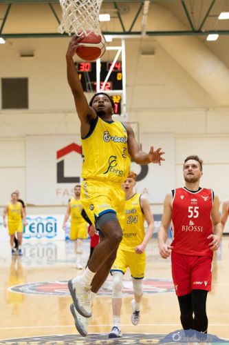 SW.KKgrindavik-valur15.03.24-10039