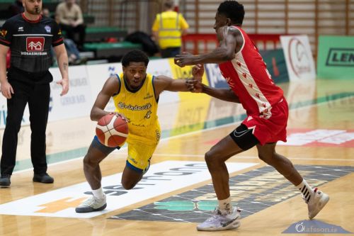 SW.KKgrindavik-valur15.03.24-10042