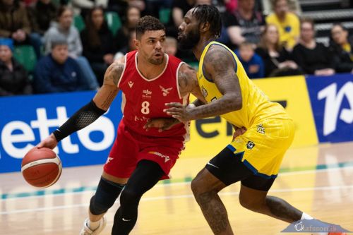 SW.KKgrindavik-valur15.03.24-10063