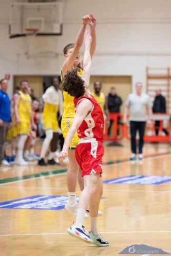 SW.KKgrindavik-valur15.03.24-10086