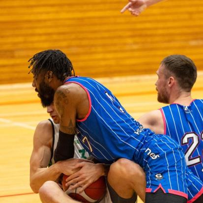 SW.KKnjardvik-grindavik02.11.23-13