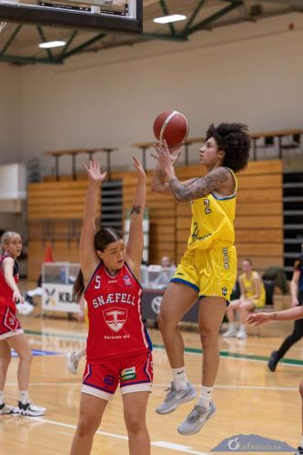 SW.KVKgrindavik-snaefell03.12.23-10040