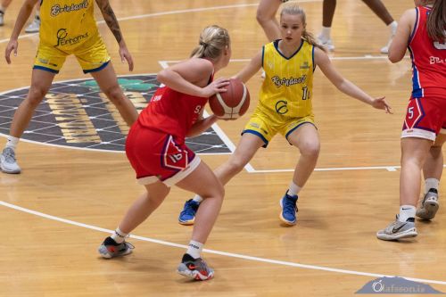 SW.KVKgrindavik-snaefell03.12.23-10068