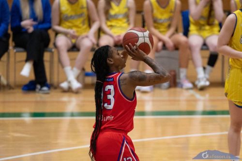 SW.KVKgrindavik-snaefell03.12.23-10069