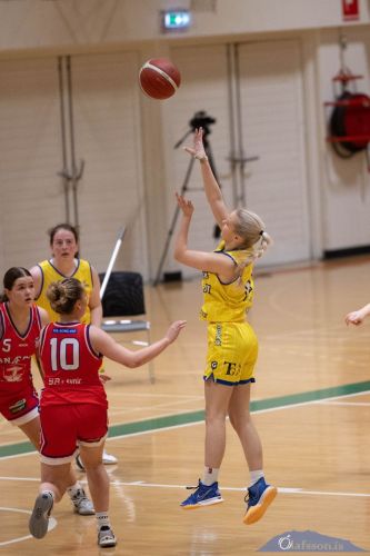 SW.KVKgrindavik-snaefell03.12.23-10076