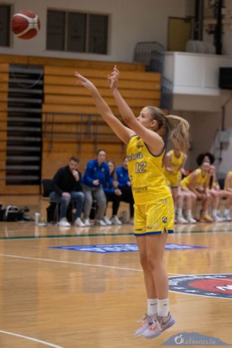 SW.KVKgrindavik-snaefell03.12.23-10078