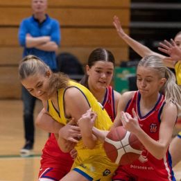 SW.KVKgrindavik-snaefell03.12.23-10084