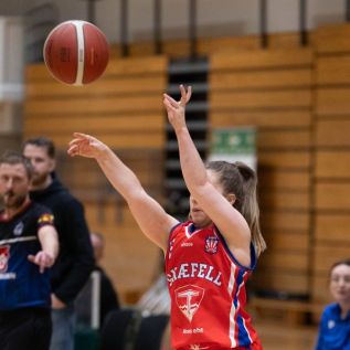 SW.KVKgrindavik-snaefell03.12.23-10087