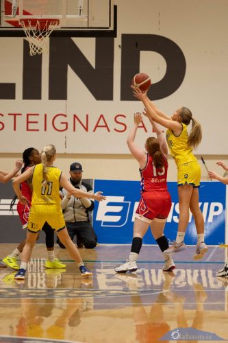 SW.KVKgrindavik-snaefell03.12.23-10093