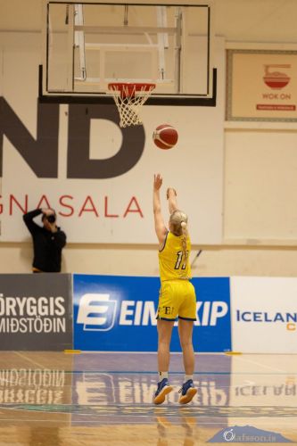 SW.KVKgrindavik-snaefell03.12.23-10095