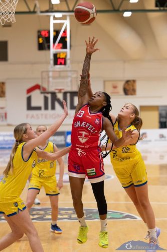 SW.KVKgrindavik-snaefell03.12.23-10097