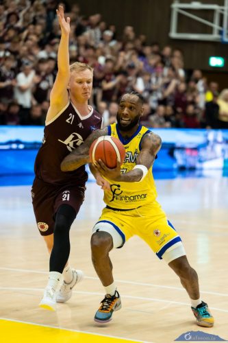 UrslitL1KK Grindavik-Tindastoll 09.05.26-1031