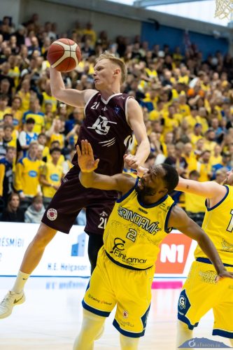 UrslitL1KK Grindavik-Tindastoll 09.05.26-1053