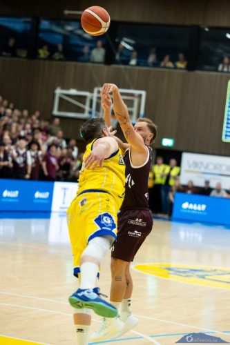 UrslitL1KK Grindavik-Tindastoll 09.05.26-1061